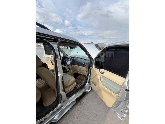 SATILIK 2012 FORD TOURNEO CONNECT SILVER 90 HP