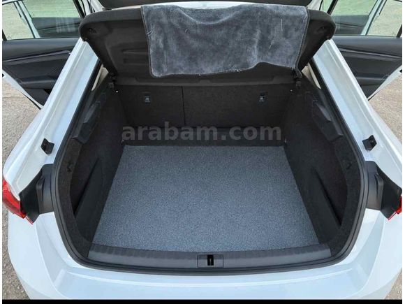 Sahibinden Skoda Octavia 1.0 e-Tec Elite 2022 Model  89000km Beyaz