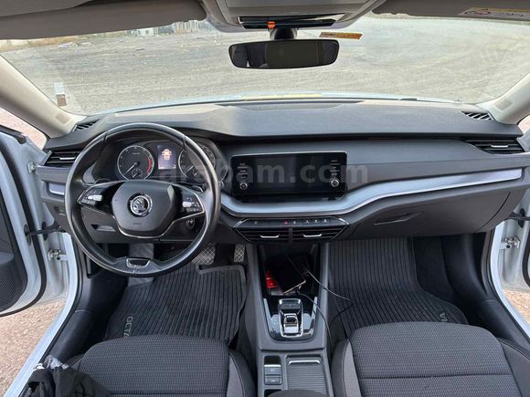 Sahibinden Skoda Octavia 1.0 e-Tec Elite 2022 Model  89000km Beyaz