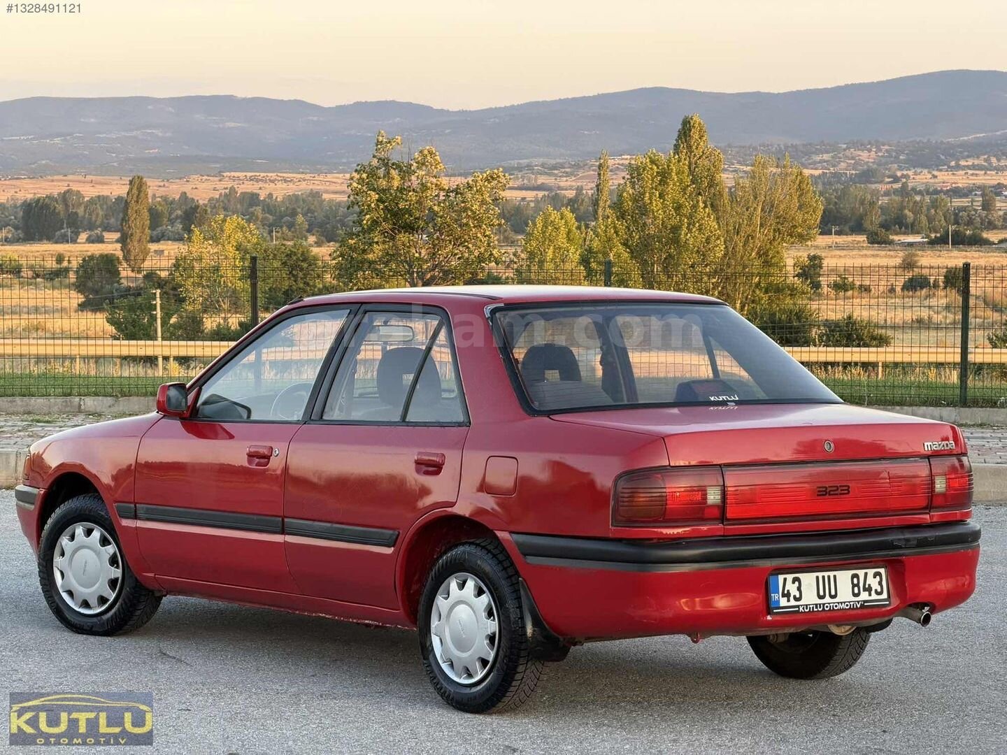 Galeriden Mazda 323 1.6 GLX 1994 Model Kütahya 244.000 km Kırmızı 4