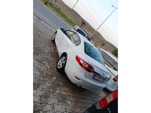 Galeriden Renault Fluence 1.5 dCi Joy 2015 Model Van