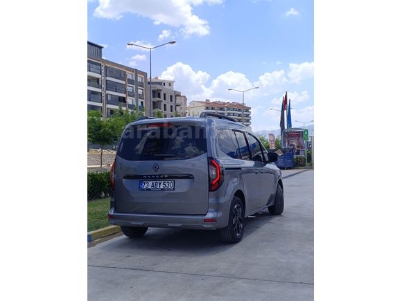 Sahibinden Renault Kangoo Multix 1.5 BluedCi Iconic 2026 Model