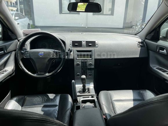 Sahibinden Volvo S40 1.6 D Dynamic 2009 Model  281.000 km Gri (Gümüş)