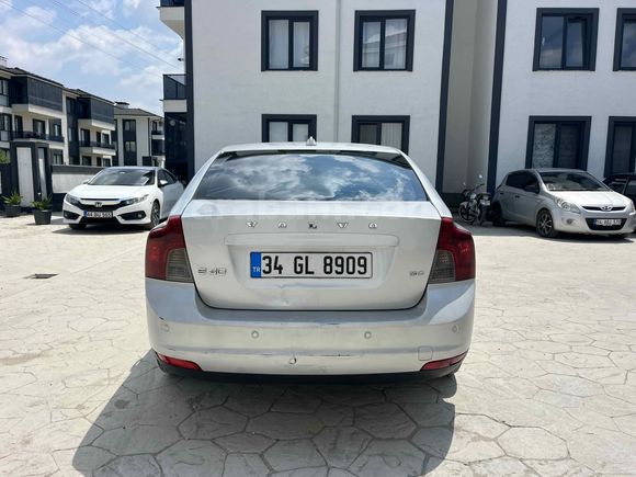 Sahibinden Volvo S40 1.6 D Dynamic 2009 Model  281.000 km Gri (Gümüş)