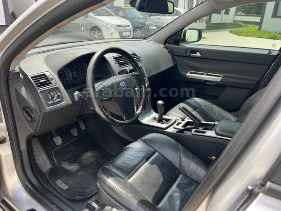 Sahibinden Volvo S40 1.6 D Dynamic 2009 Model  281.000 km Gri (Gümüş)