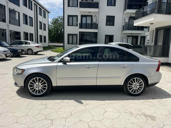 Sahibinden Volvo S40 1.6 D Dynamic 2009 Model  281.000 km Gri (Gümüş)