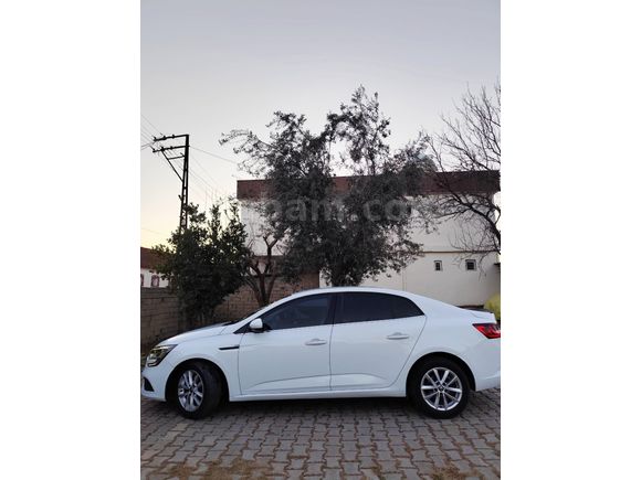 Sahibinden Renault Megane 1.5 Blue DCI Touch 2019 Model
