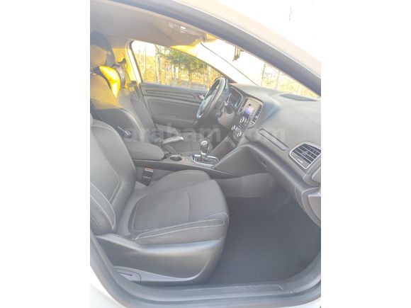 Sahibinden Renault Megane 1.5 Blue DCI Touch 2019 Model