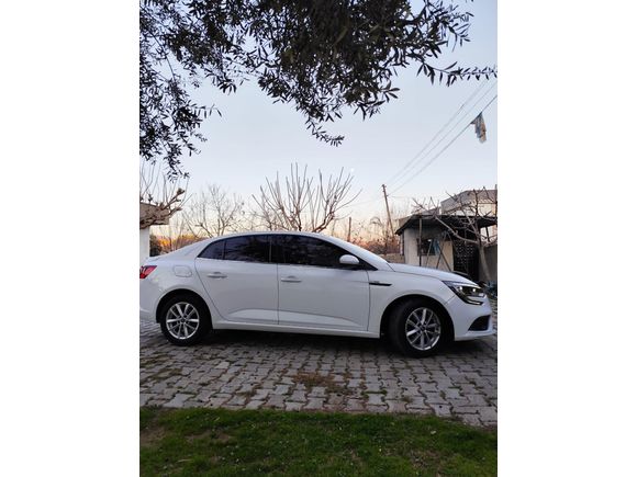 Sahibinden Renault Megane 1.5 Blue DCI Touch 2019 Model