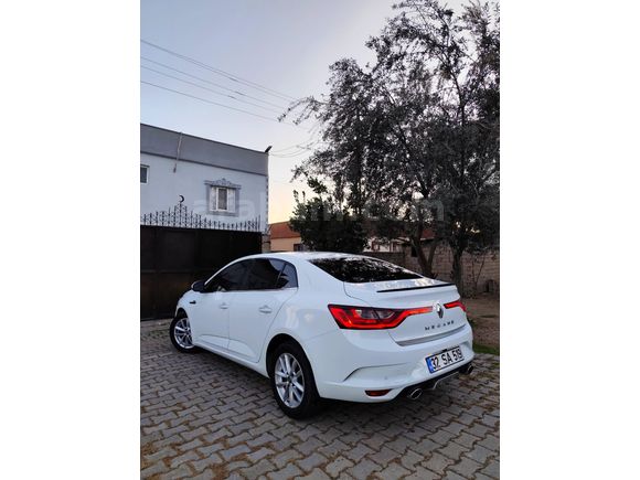 Sahibinden Renault Megane 1.5 Blue DCI Touch 2019 Model