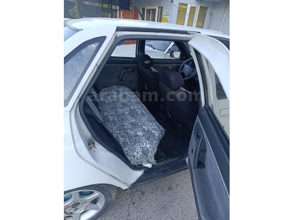 LADA VEGA 1.5 BAKIMLI TAKAS OLUR