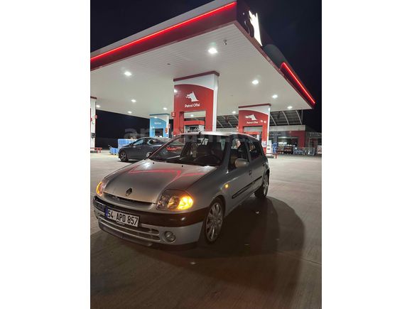 Sahibinden Renault Clio 1.6 RXT 2000 Model  265.000 km Gri