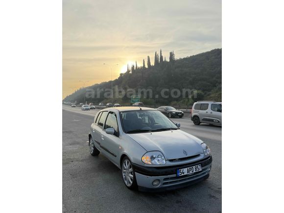 Sahibinden Renault Clio 1.6 RXT 2000 Model  265.000 km Gri
