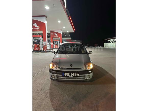 Sahibinden Renault Clio 1.6 RXT 2000 Model  265.000 km Gri