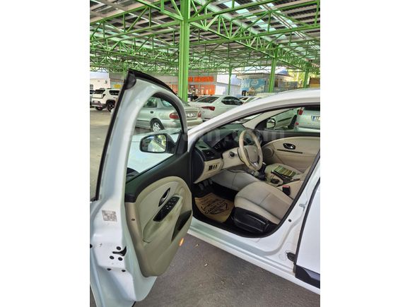 Sahibinden Renault Fluence 1.6 Extreme 2011 Model