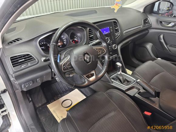 OZZO AUTO-2019-MEGANE-DİZEL-OTOMATİK-TOUCH-160BİN_KM