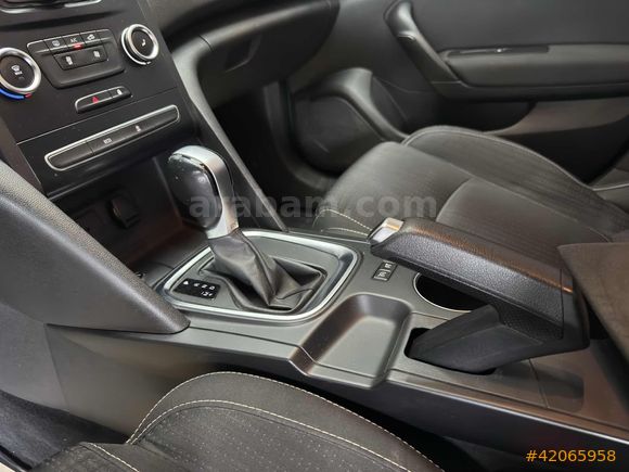 OZZO AUTO-2019-MEGANE-DİZEL-OTOMATİK-TOUCH-160BİN_KM