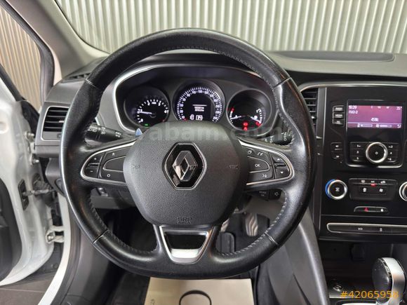 OZZO AUTO-2019-MEGANE-DİZEL-OTOMATİK-TOUCH-160BİN_KM