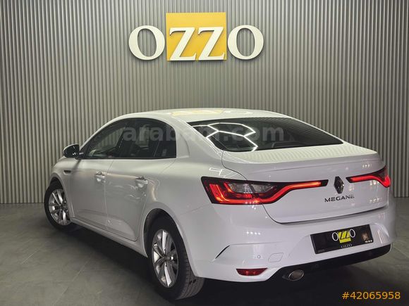 OZZO AUTO-2019-MEGANE-DİZEL-OTOMATİK-TOUCH-160BİN_KM