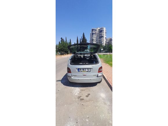 SAHİBİNDEN SATILIK 2003 MODEL 1.9 DYNAMİQE PAKET SCANİC