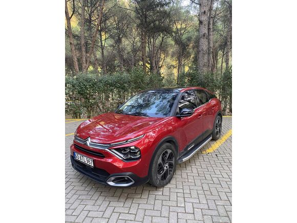 Sahibinden Hatasız Citroen C4  Shine Bold 2023 Model  