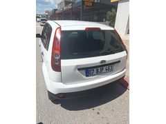 Sahibinden Ford Fiesta 1.4 TDCi Comfort 2007 Model  303.052 km Beyaz