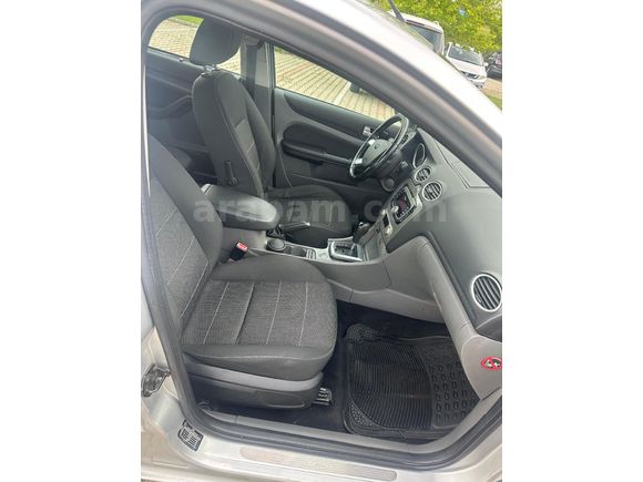 Sahibinden Ford Focus 1.6 Titanium 2011 Model  128.500 km Gri (Gümüş)