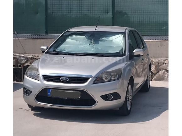 Sahibinden Ford Focus 1.6 Titanium 2011 Model  128.500 km Gri (Gümüş)
