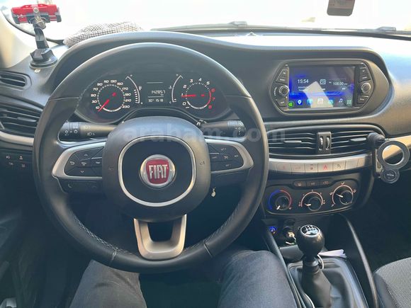 Sahibinden Fiat Egea 1.4 Fire Easy Plus 2018 Model  208000 km Beyaz