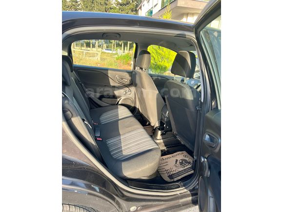 Sahibinden Fiat Punto EVO 1.4 Active 2011 Model 