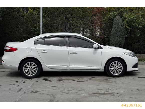 ASİL'DEN 1 PARÇA LOKAL, SIFIR LASTİKLİ AİLE ARACI FLUENCE TOUCH