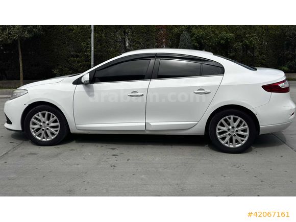 ASİL'DEN 1 PARÇA LOKAL, SIFIR LASTİKLİ AİLE ARACI FLUENCE TOUCH