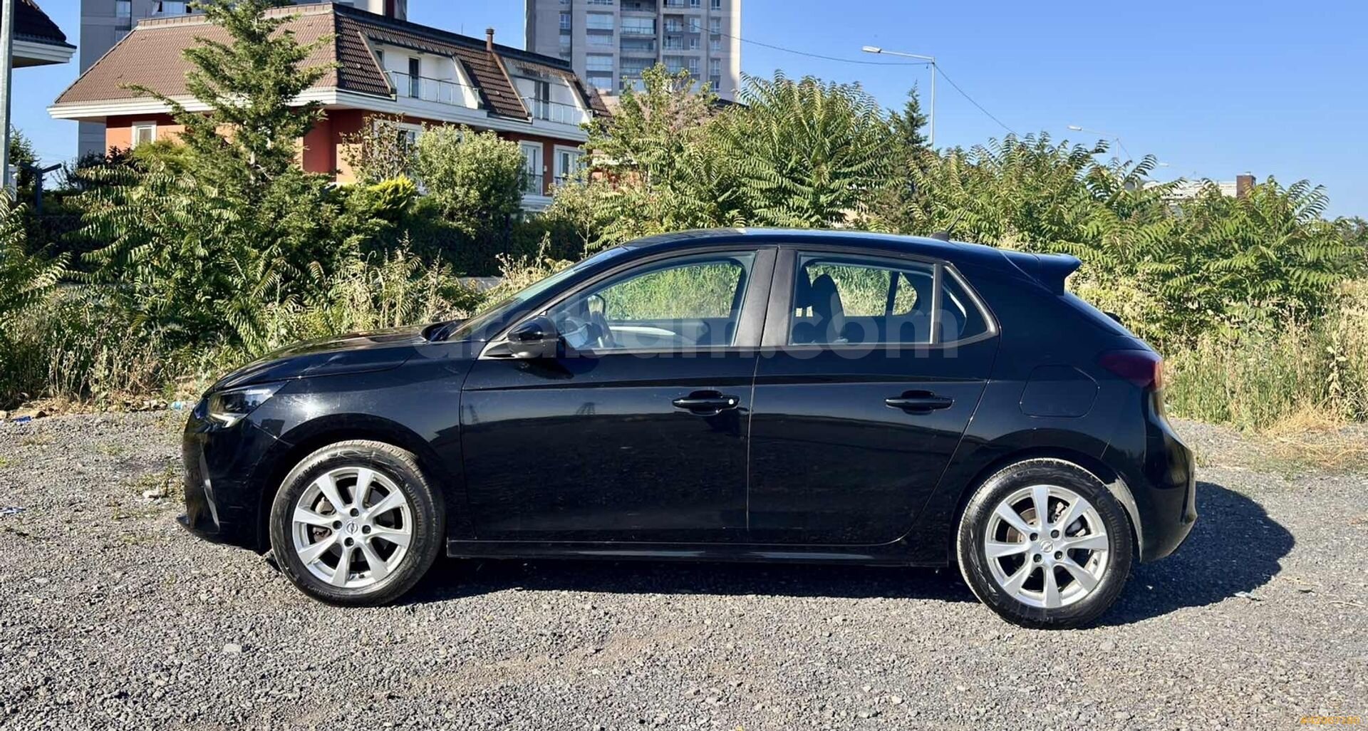 Galeriden Opel Corsa 1.2 T Edition 2023 Model İstanbul 29.000 km Siyah 3