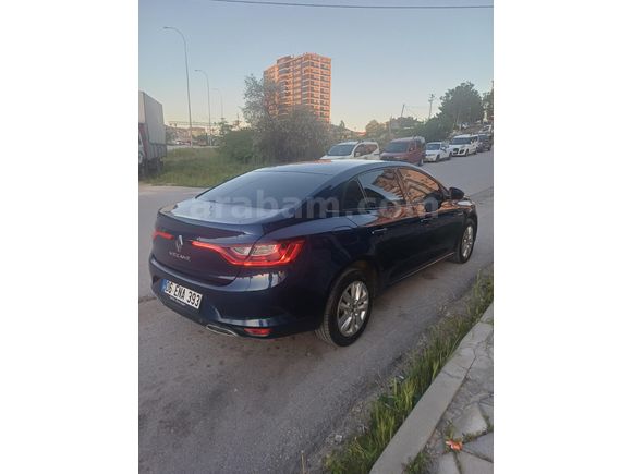 Sahibinden Renault Megane 1.3 TCe Joy 2021 Model