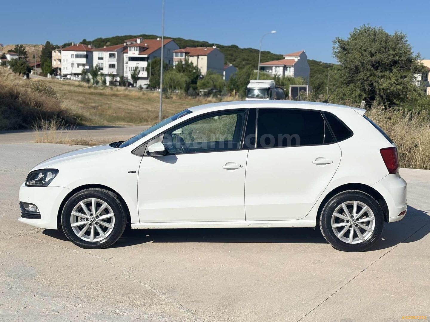Galeriden Volkswagen Polo 1.2 TSi Lounge 2016 Model Bilecik 137.500 km Beyaz 7