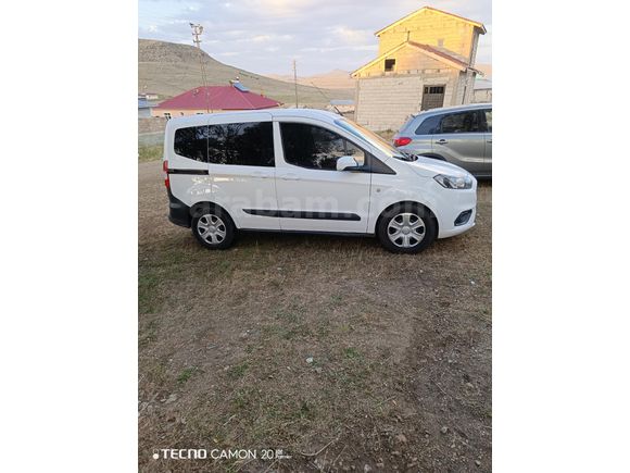 Sahibinden Ford Transit Courier 1.5 TDCi Deluxe 2021 Model