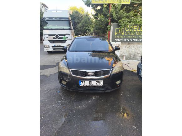Sahibinden Kia Ceed 1.6 CRDi Motion 2012 Model