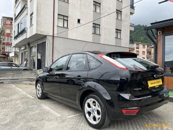 2011 FOCUS COLLECTİON 1.6 -OTOMATİK VİTES- HATASIZ AYARINDA