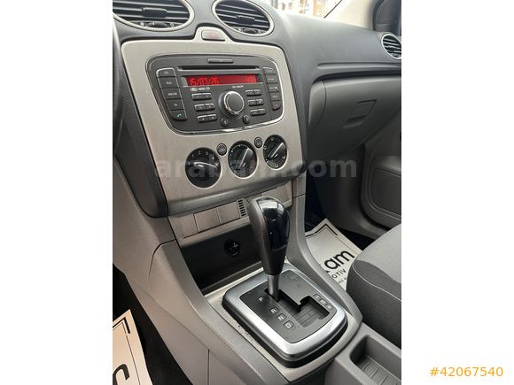 2011 FOCUS COLLECTİON 1.6 -OTOMATİK VİTES- HATASIZ AYARINDA
