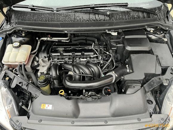2011 FOCUS COLLECTİON 1.6 -OTOMATİK VİTES- HATASIZ AYARINDA