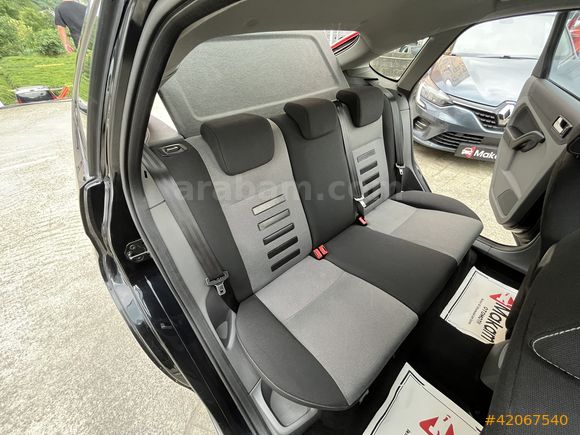 2011 FOCUS COLLECTİON 1.6 -OTOMATİK VİTES- HATASIZ AYARINDA