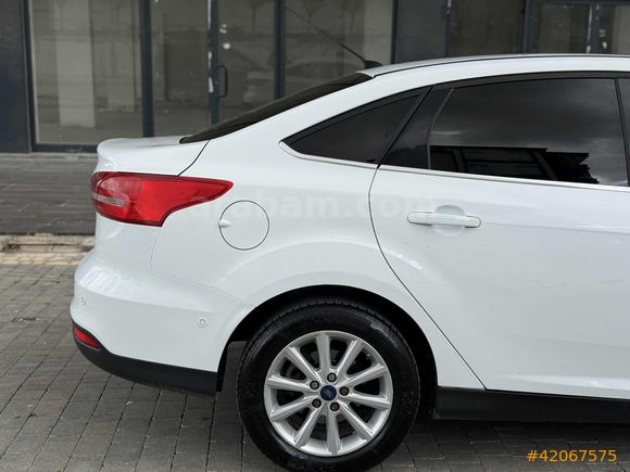 EDEBALI`DAN 2016 ÇIKIŞLI TİTANYUM KREDİ KARTI TAKSİT İMKANI İLE