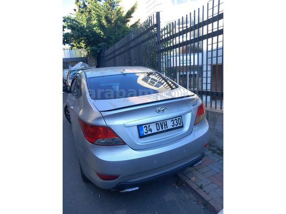 Sahibinden Hyundai Accent Blue 1.6 CRDI Mode Plus 2013 Model