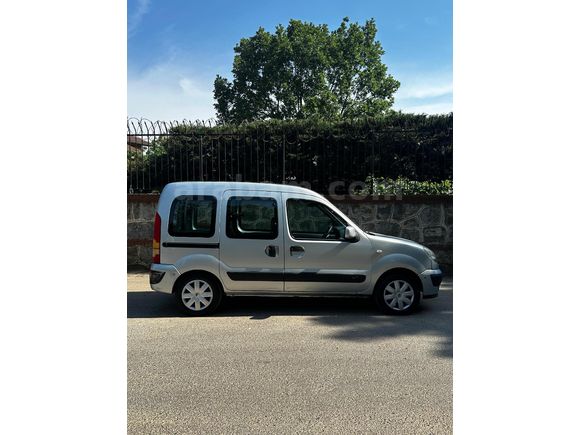 Sahibinden Renault Kangoo Multix 1.4 Authentique 2009 Model