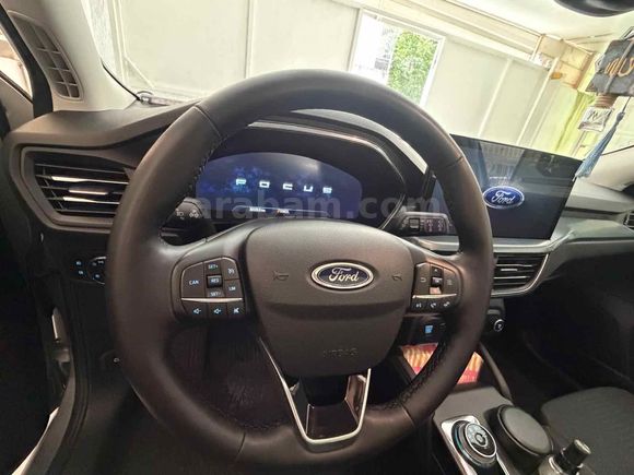 Sahibinden Ford Focus 1.5 TDCi Active X 2023 Model  cam tavan full+full