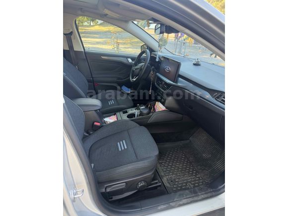 Sahibinden Ford Focus 1.5 TDCi Active X 2023 Model  cam tavan full+full
