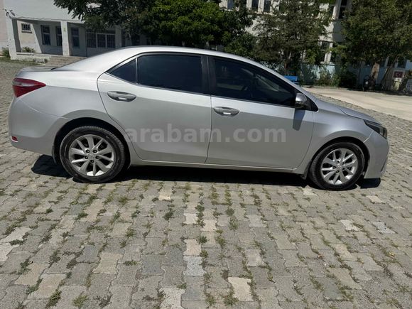 Sahibinden Toyota Corolla 1.4 D-4D Advance 2014 Model 