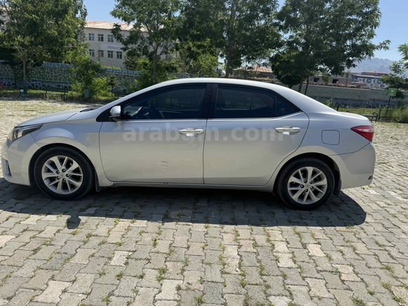 Sahibinden Toyota Corolla 1.4 D-4D Advance 2014 Model 