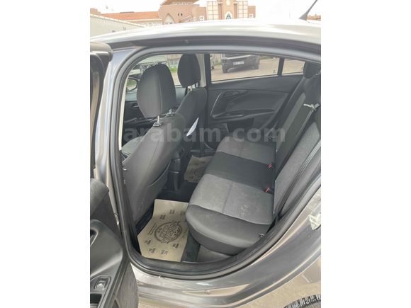 Sahibinden Fiat Egea 1.4 Fire Easy 2023 Model 