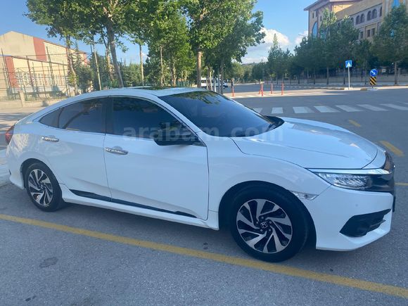 Galeriden Honda Civic 1.6i VTEC Executive 2018 Model Çorum